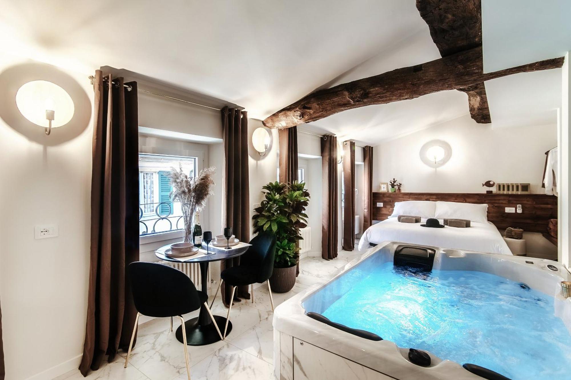 Sahara & Amazzonia Luxury Rooms- The House Of Travelers Como Luaran gambar