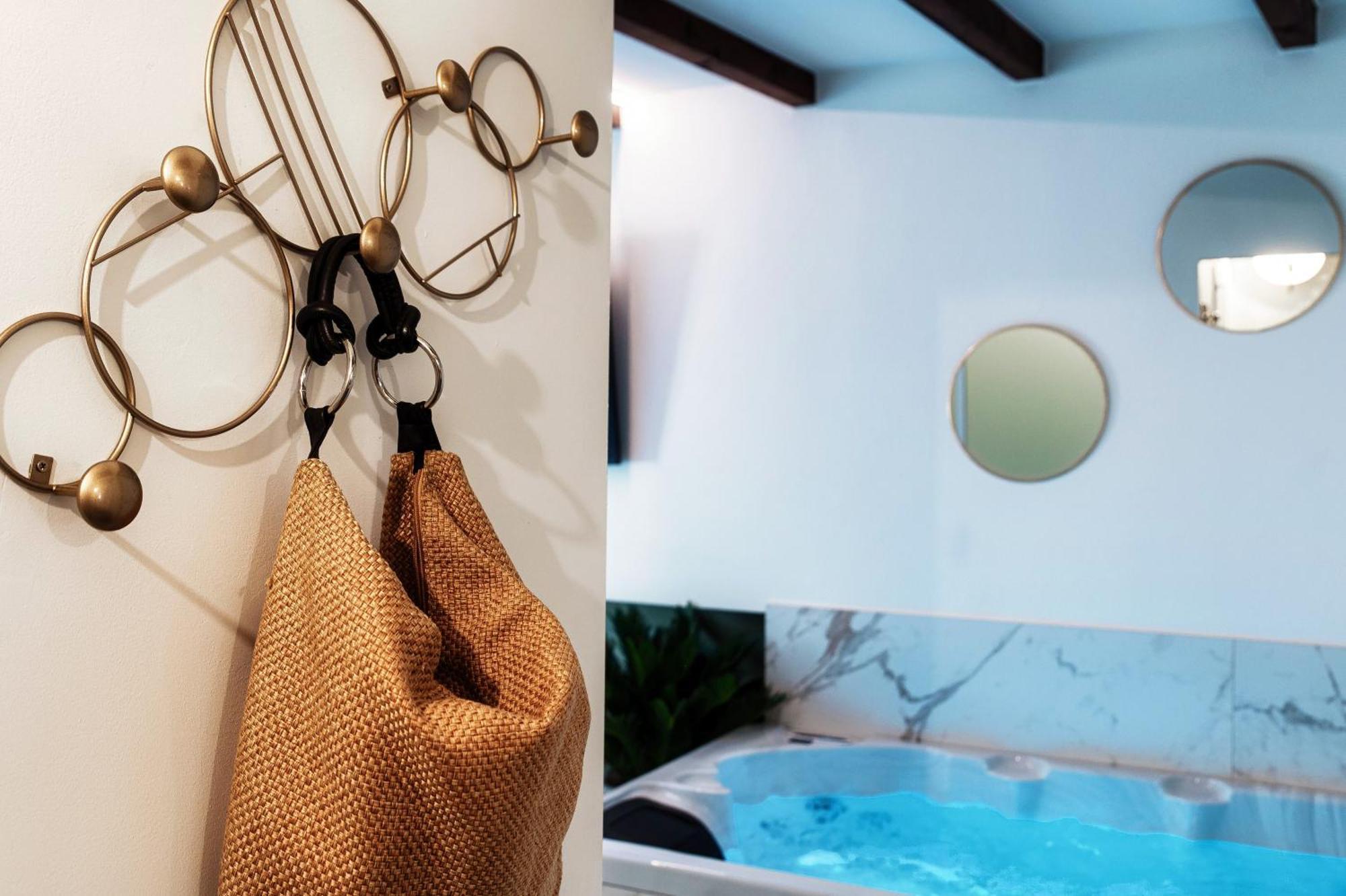 Sahara & Amazzonia Luxury Rooms- The House Of Travelers Como Luaran gambar