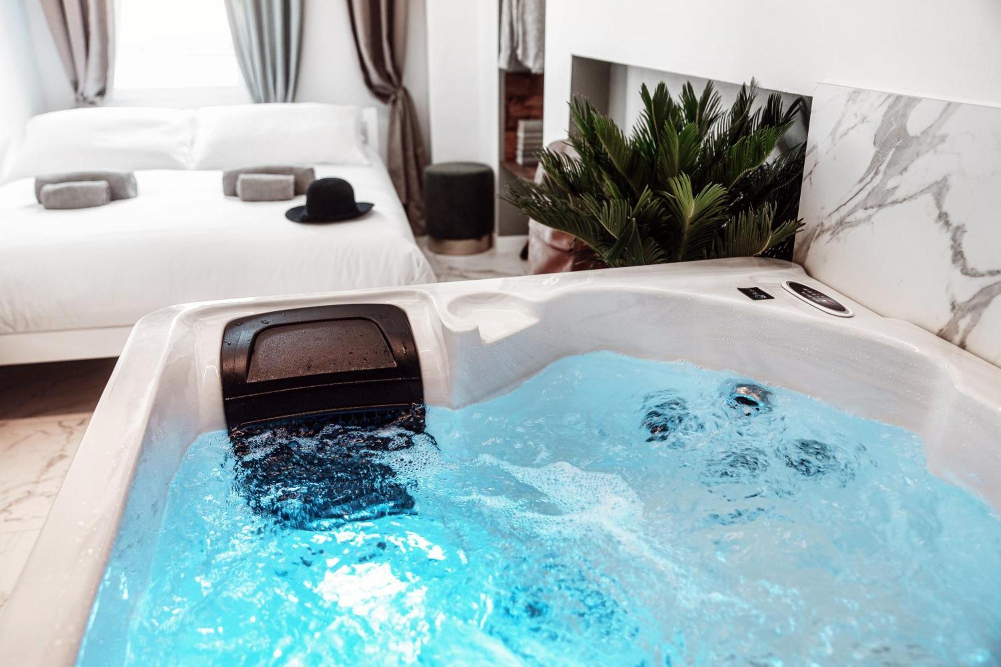 Sahara & Amazzonia Luxury Rooms- The House Of Travelers Como Luaran gambar
