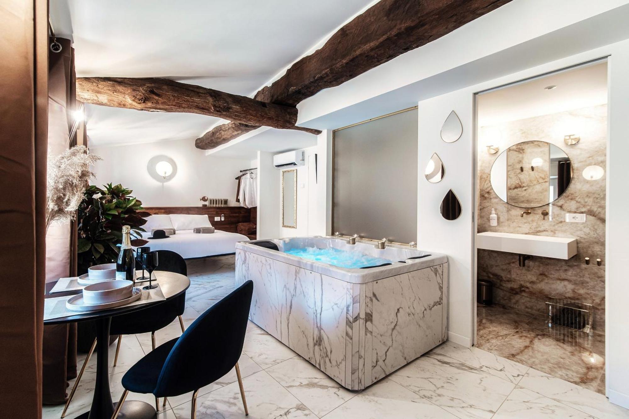 Sahara & Amazzonia Luxury Rooms- The House Of Travelers Como Luaran gambar