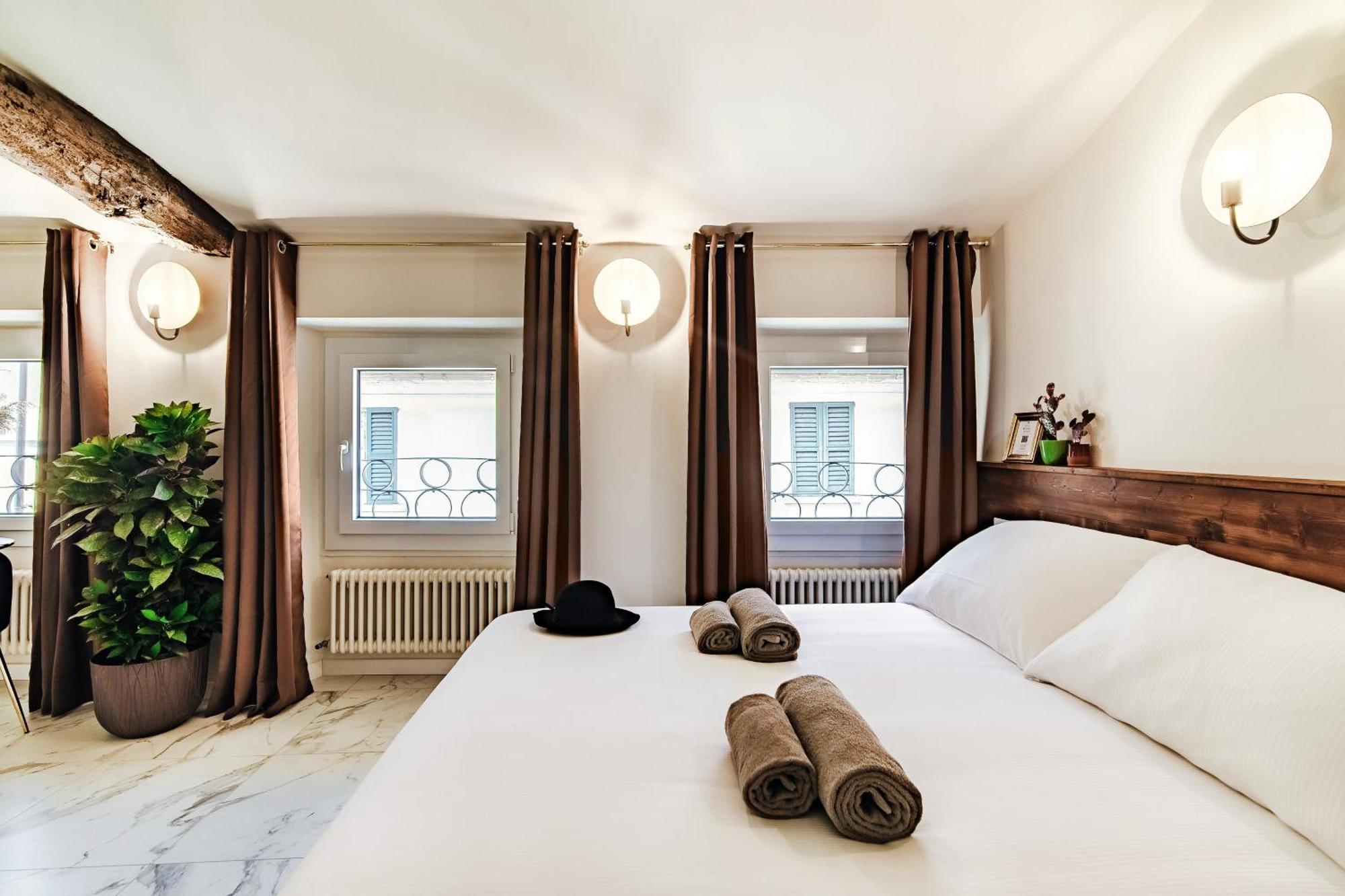 Sahara & Amazzonia Luxury Rooms- The House Of Travelers Como Luaran gambar