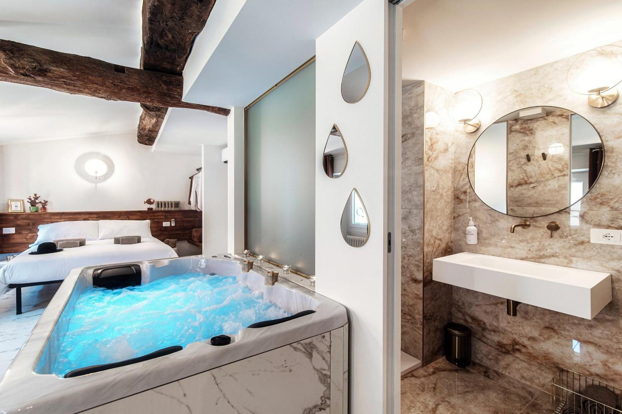 Sahara & Amazzonia Luxury Rooms- The House Of Travelers Como Luaran gambar